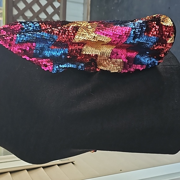 NWOT THML light sweater with beautiful sequin flared sleeves - Picture 6 of 6